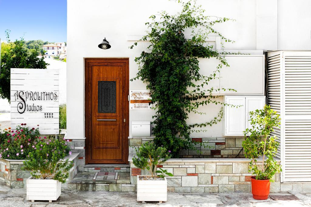 Asprolithos Studios Скіатос Екстер'єр фото